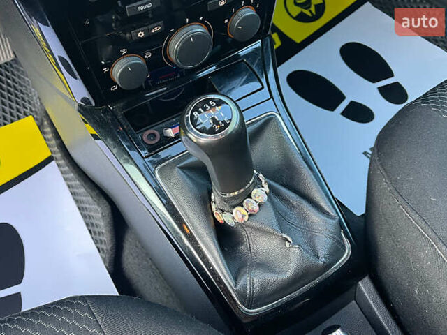 Серый Опель Астра, объемом двигателя 1.69 л и пробегом 260 тыс. км за 5300 $, фото 14 на Automoto.ua