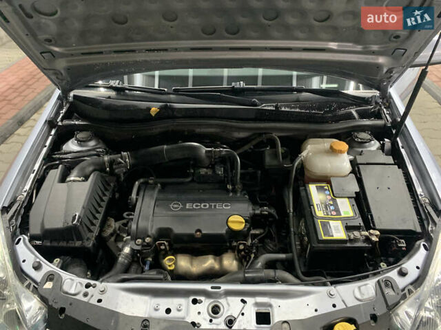 Сірий Опель Астра, об'ємом двигуна 1.4 л та пробігом 174 тис. км за 5999 $, фото 12 на Automoto.ua