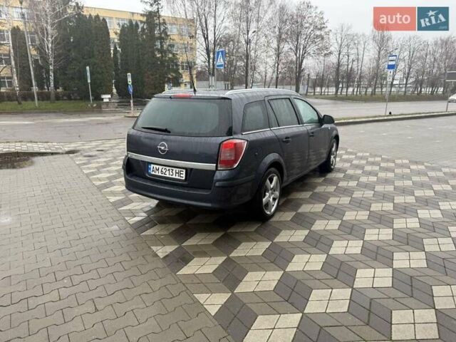 Серый Опель Астра, объемом двигателя 1.6 л и пробегом 175 тыс. км за 5650 $, фото 16 на Automoto.ua