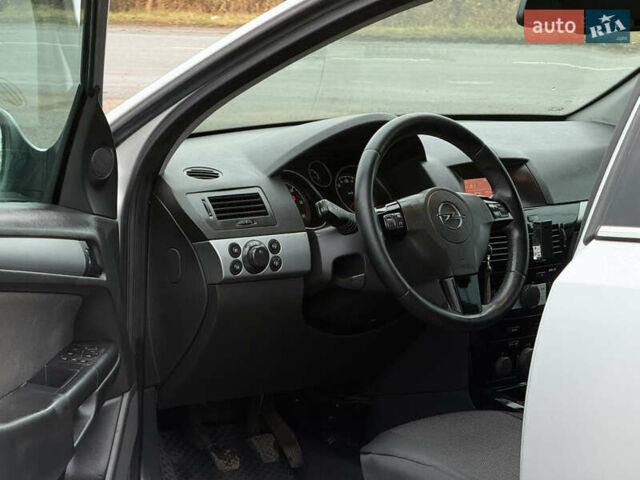 Сірий Опель Астра, об'ємом двигуна 1.9 л та пробігом 286 тис. км за 4850 $, фото 11 на Automoto.ua