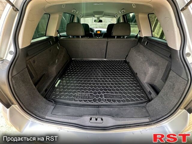 Сірий Опель Астра, об'ємом двигуна 1.7 л та пробігом 240 тис. км за 6300 $, фото 5 на Automoto.ua