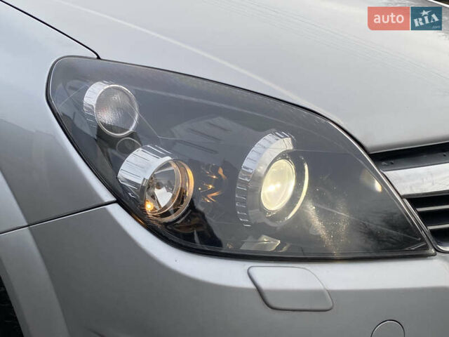 Серый Опель Астра, объемом двигателя 1.6 л и пробегом 160 тыс. км за 6500 $, фото 30 на Automoto.ua