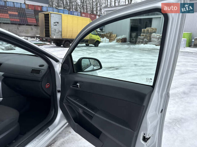 Сірий Опель Астра, об'ємом двигуна 1.6 л та пробігом 210 тис. км за 5350 $, фото 38 на Automoto.ua