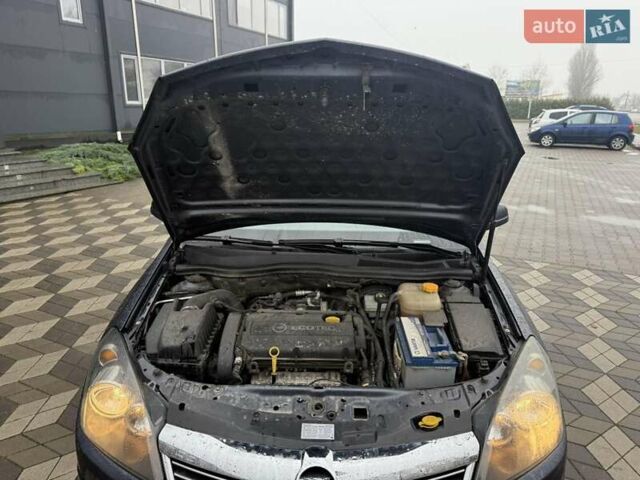 Серый Опель Астра, объемом двигателя 1.6 л и пробегом 175 тыс. км за 5650 $, фото 33 на Automoto.ua