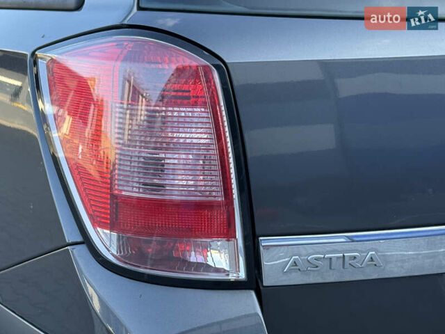Опель Астра 2010 в Ровно на Automoto.ua Серый Опель Астра, объемом двигателя 1.6 л и пробегом 203 тыс. км за 5350 $, фото 18 на Automoto.ua