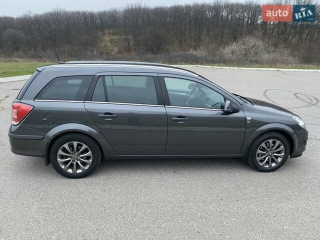 Серый Опель Астра, объемом двигателя 1.6 л и пробегом 248 тыс. км за 6850 $, фото 8 на Automoto.ua