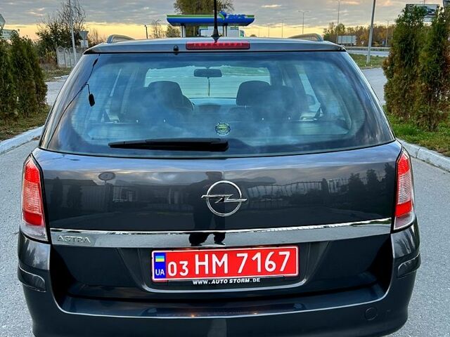 Серый Опель Астра, объемом двигателя 1.6 л и пробегом 143 тыс. км за 6500 $, фото 7 на Automoto.ua