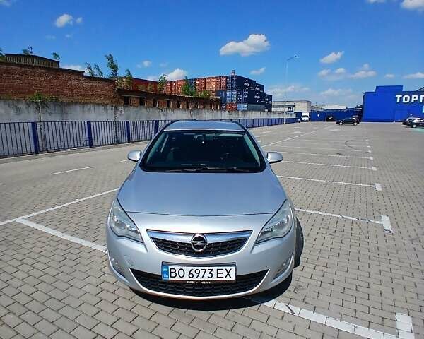 Опель Астра 2010 у Тернополі на Automoto.ua Сірий Опель Астра, об'ємом двигуна 1.69 л та пробігом 279 тис. км за 6999 $, фото 8 на Automoto.ua