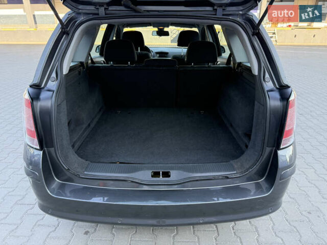 Опель Астра 2010 в Ровно на Automoto.ua Серый Опель Астра, объемом двигателя 1.6 л и пробегом 203 тыс. км за 5350 $, фото 31 на Automoto.ua