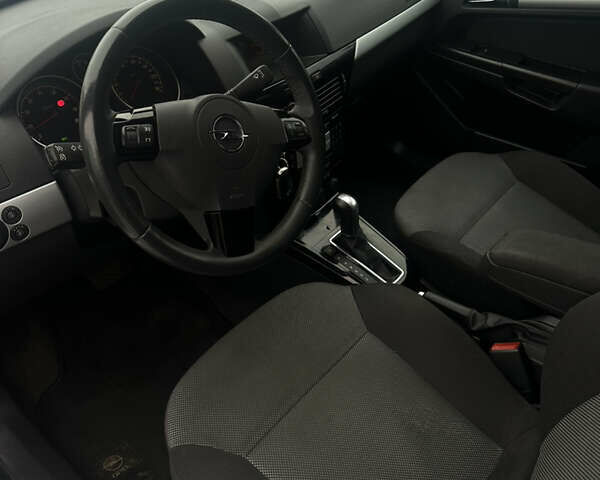 Сірий Опель Астра, об'ємом двигуна 1.8 л та пробігом 196 тис. км за 6800 $, фото 10 на Automoto.ua