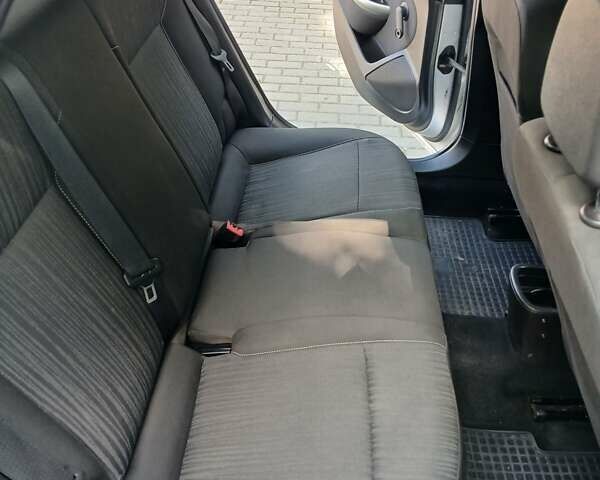 Опель Астра 2010 у Тернополі на Automoto.ua Сірий Опель Астра, об'ємом двигуна 1.69 л та пробігом 279 тис. км за 6999 $, фото 26 на Automoto.ua