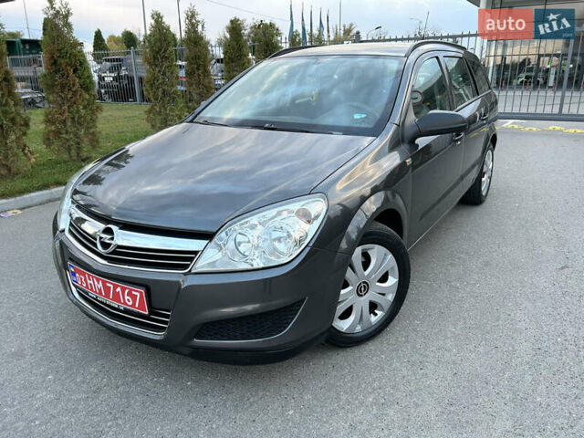 Опель Астра 2010 в Полтаве на Automoto.ua Серый Опель Астра, объемом двигателя 1.6 л и пробегом 143 тыс. км за 6500 $, фото 146 на Automoto.ua