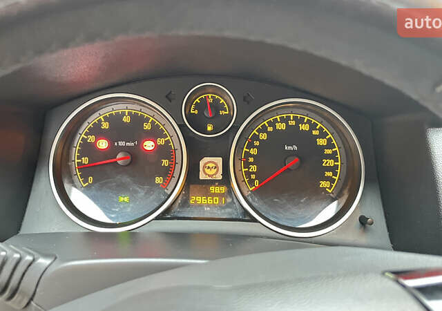 Сірий Опель Астра, об'ємом двигуна 1.8 л та пробігом 267 тис. км за 6600 $, фото 2 на Automoto.ua