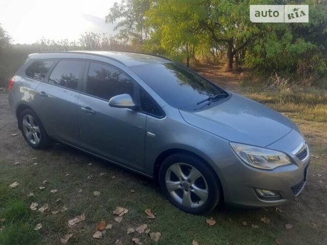 Опель Астра 2010 у Первомайськ на Automoto.ua Сірий Опель Астра, об'ємом двигуна 1.69 л та пробігом 223 тис. км за 7500 $, фото 13 на Automoto.ua