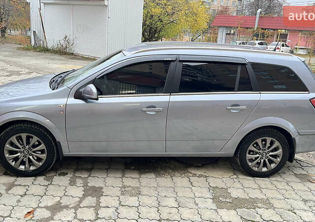 Сірий Опель Астра, об'ємом двигуна 1.8 л та пробігом 267 тис. км за 6600 $, фото 3 на Automoto.ua