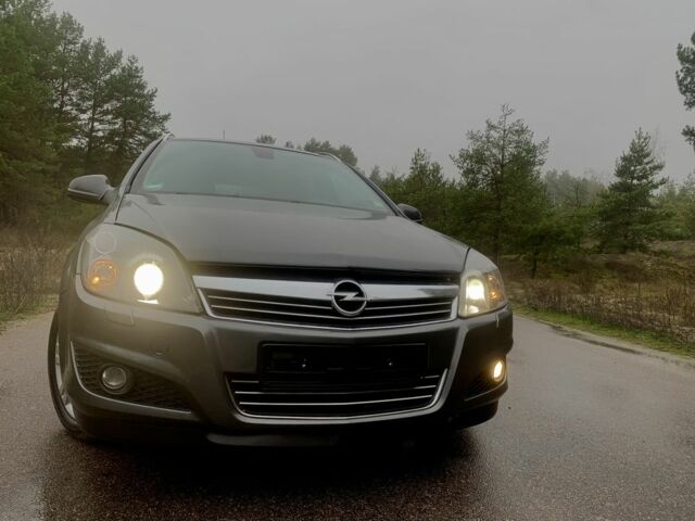 Сірий Опель Астра, об'ємом двигуна 1.9 л та пробігом 284 тис. км за 4000 $, фото 5 на Automoto.ua