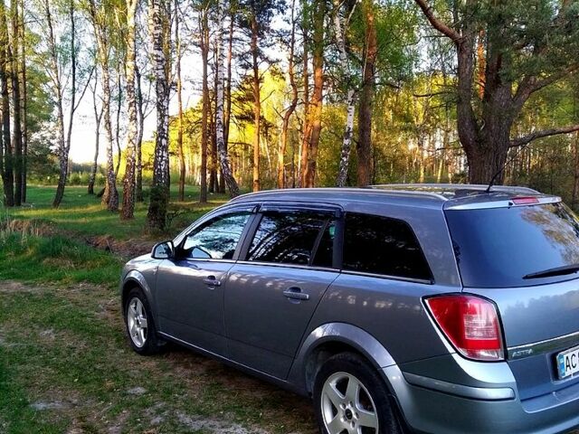 Сірий Опель Астра, об'ємом двигуна 17 л та пробігом 288 тис. км за 5200 $, фото 1 на Automoto.ua