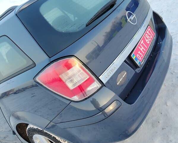 Серый Опель Астра, объемом двигателя 1.6 л и пробегом 189 тыс. км за 4999 $, фото 10 на Automoto.ua