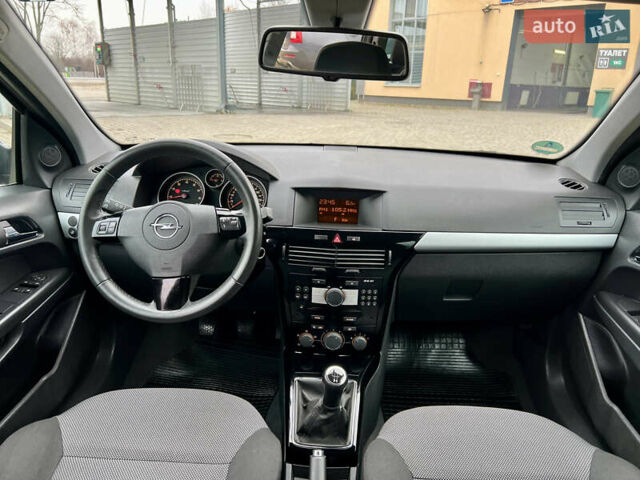 Сірий Опель Астра, об'ємом двигуна 1.6 л та пробігом 260 тис. км за 6250 $, фото 81 на Automoto.ua