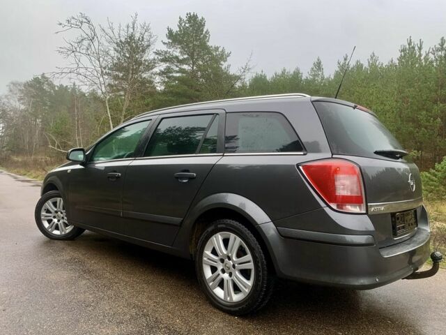 Сірий Опель Астра, об'ємом двигуна 1.9 л та пробігом 284 тис. км за 4000 $, фото 3 на Automoto.ua