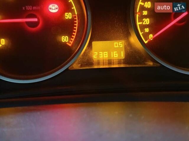 Серый Опель Астра, объемом двигателя 1.7 л и пробегом 238 тыс. км за 4999 $, фото 19 на Automoto.ua