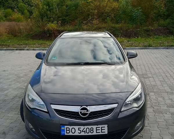 Серый Опель Астра, объемом двигателя 1.7 л и пробегом 250 тыс. км за 6500 $, фото 6 на Automoto.ua
