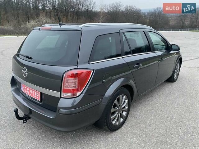 Серый Опель Астра, объемом двигателя 1.6 л и пробегом 248 тыс. км за 6850 $, фото 9 на Automoto.ua