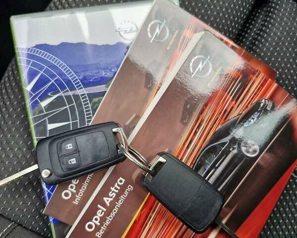 Опель Астра 2010 в Самборе на Automoto.ua Серый Опель Астра, объемом двигателя 0 л и пробегом 203 тыс. км за 8499 $, фото 33 на Automoto.ua