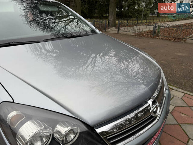 Серый Опель Астра, объемом двигателя 1.6 л и пробегом 209 тыс. км за 6300 $, фото 16 на Automoto.ua