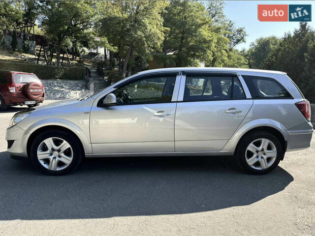 Серый Опель Астра, объемом двигателя 1.69 л и пробегом 217 тыс. км за 5850 $, фото 3 на Automoto.ua