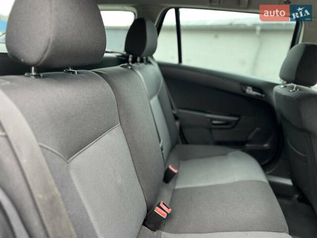 Сірий Опель Астра, об'ємом двигуна 1.6 л та пробігом 260 тис. км за 6250 $, фото 90 на Automoto.ua