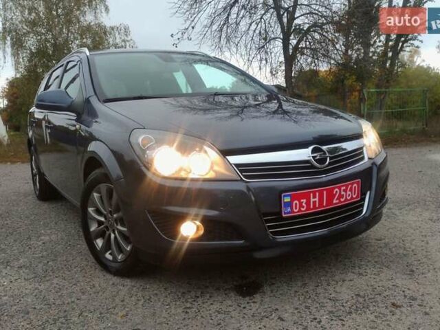 Серый Опель Астра, объемом двигателя 1.6 л и пробегом 271 тыс. км за 6750 $, фото 5 на Automoto.ua