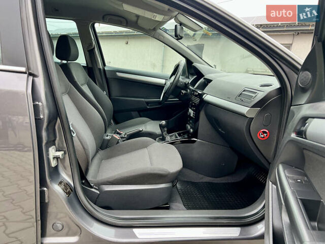 Сірий Опель Астра, об'ємом двигуна 1.6 л та пробігом 260 тис. км за 6250 $, фото 94 на Automoto.ua