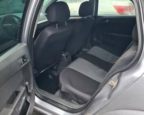 Сірий Опель Астра, об'ємом двигуна 1.69 л та пробігом 374 тис. км за 5500 $, фото 10 на Automoto.ua