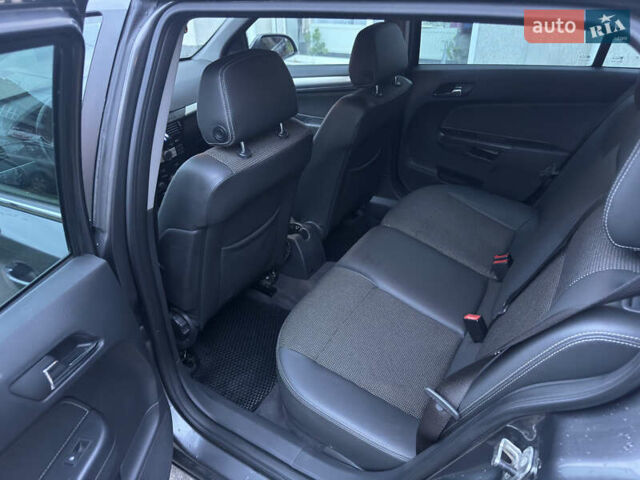 Сірий Опель Астра, об'ємом двигуна 1.69 л та пробігом 293 тис. км за 6350 $, фото 9 на Automoto.ua