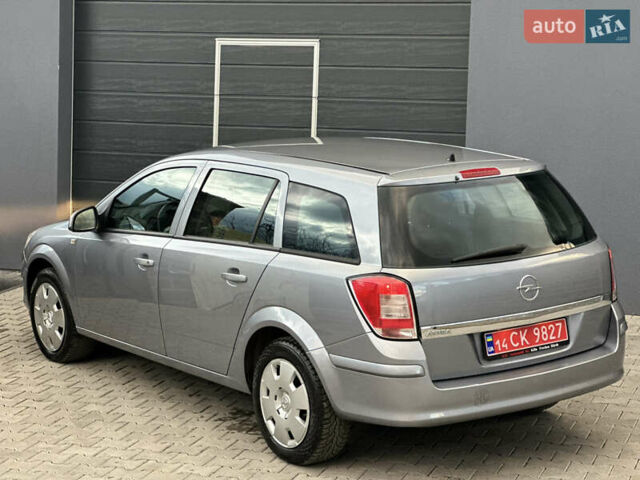 Серый Опель Астра, объемом двигателя 1.6 л и пробегом 224 тыс. км за 5500 $, фото 2 на Automoto.ua