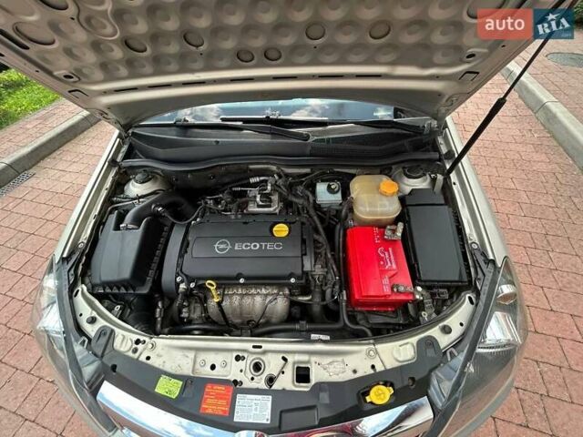 Сірий Опель Астра, об'ємом двигуна 1.6 л та пробігом 223 тис. км за 6250 $, фото 21 на Automoto.ua