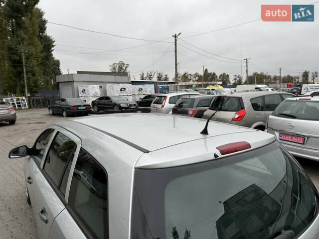 Опель Астра 2010 у Вінниці на Automoto.ua Сірий Опель Астра, об'ємом двигуна 0 л та пробігом 210 тис. км за 5600 $, фото 10 на Automoto.ua