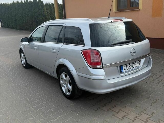 Сірий Опель Астра, об'ємом двигуна 1.7 л та пробігом 150 тис. км за 1129 $, фото 5 на Automoto.ua