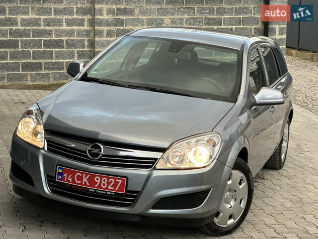 Серый Опель Астра, объемом двигателя 1.6 л и пробегом 224 тыс. км за 5500 $, фото 23 на Automoto.ua
