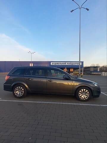 Серый Опель Астра, объемом двигателя 1.6 л и пробегом 173 тыс. км за 6550 $, фото 2 на Automoto.ua