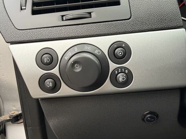 Сірий Опель Астра, об'ємом двигуна 1.6 л та пробігом 177 тис. км за 6700 $, фото 19 на Automoto.ua