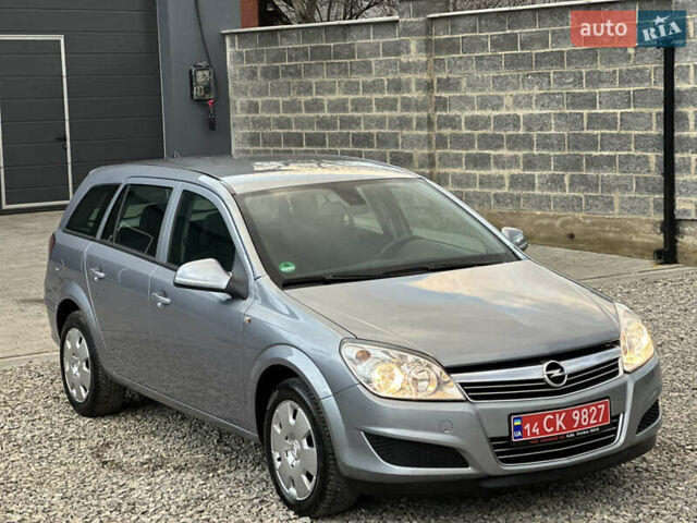 Серый Опель Астра, объемом двигателя 1.6 л и пробегом 224 тыс. км за 5500 $, фото 6 на Automoto.ua