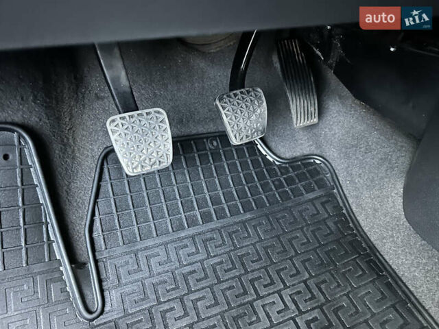 Опель Астра 2010 в Полтаве на Automoto.ua Серый Опель Астра, объемом двигателя 1.6 л и пробегом 143 тыс. км за 6500 $, фото 29 на Automoto.ua