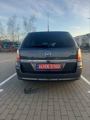 Серый Опель Астра, объемом двигателя 1.6 л и пробегом 173 тыс. км за 6550 $, фото 5 на Automoto.ua