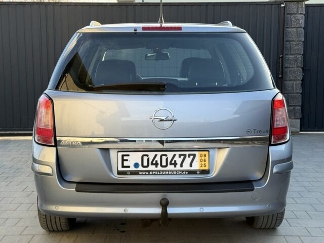 Серый Опель Астра, объемом двигателя 1.6 л и пробегом 245 тыс. км за 6100 $, фото 4 на Automoto.ua