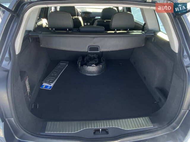 Серый Опель Астра, объемом двигателя 1.6 л и пробегом 232 тыс. км за 5600 $, фото 10 на Automoto.ua