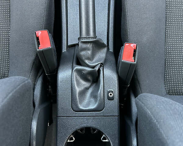 Опель Астра 2010 в Полтаве на Automoto.ua Серый Опель Астра, объемом двигателя 1.6 л и пробегом 143 тыс. км за 6500 $, фото 59 на Automoto.ua