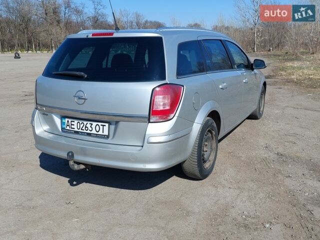 Серый Опель Астра, объемом двигателя 1.6 л и пробегом 225 тыс. км за 5700 $, фото 4 на Automoto.ua