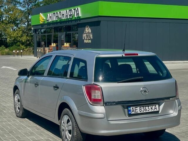 Сірий Опель Астра, об'ємом двигуна 1.7 л та пробігом 250 тис. км за 4900 $, фото 1 на Automoto.ua
